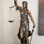 Il mediatore penale minorile risponde