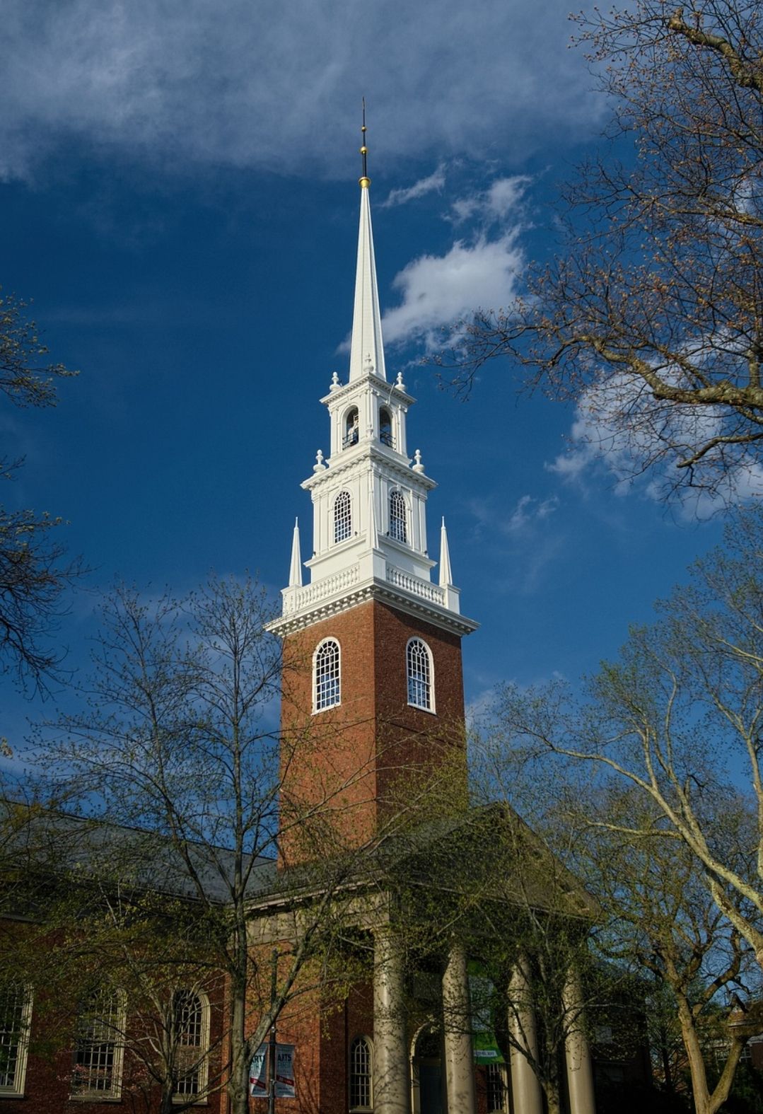 Continua il braccio di ferro tra Harvard e Trump